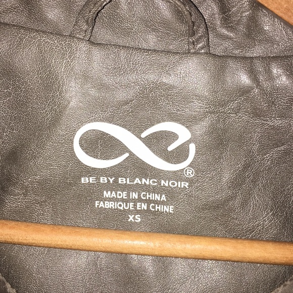 Buckle jacket - Picture 4 of 6